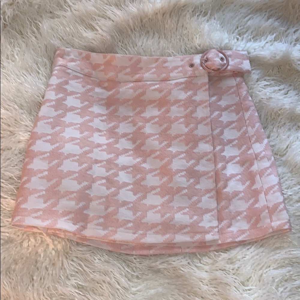Forever 21 Pink and white skirt